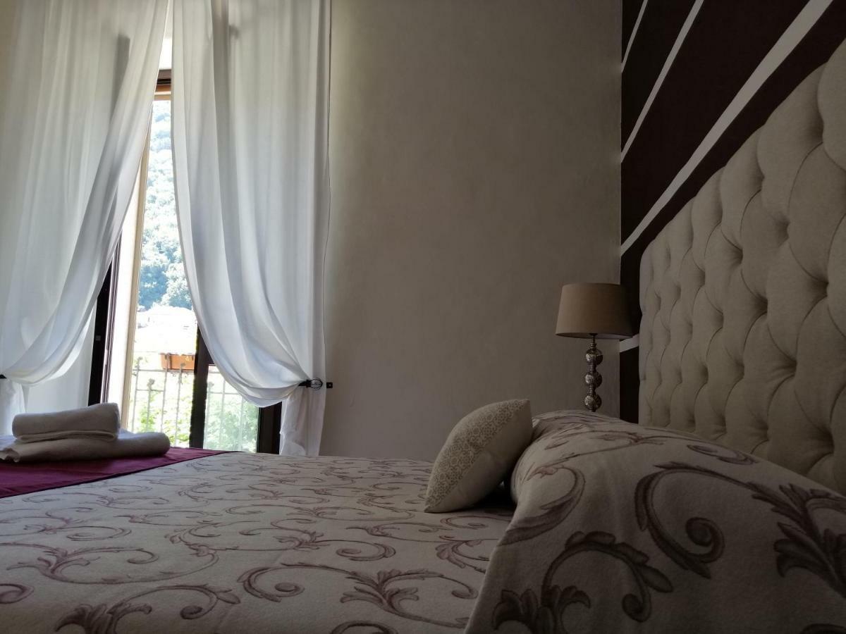 Bed and Breakfast Le Finestre Sulla Piazza Boiano Exterior foto